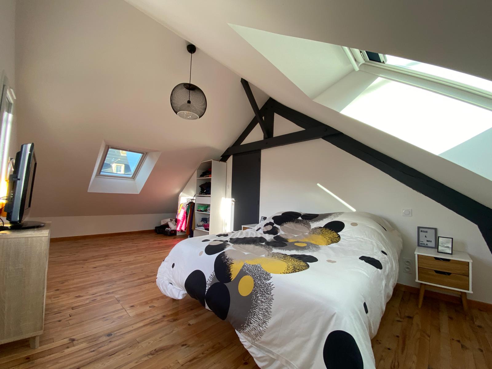 Chambre aux draps blancs